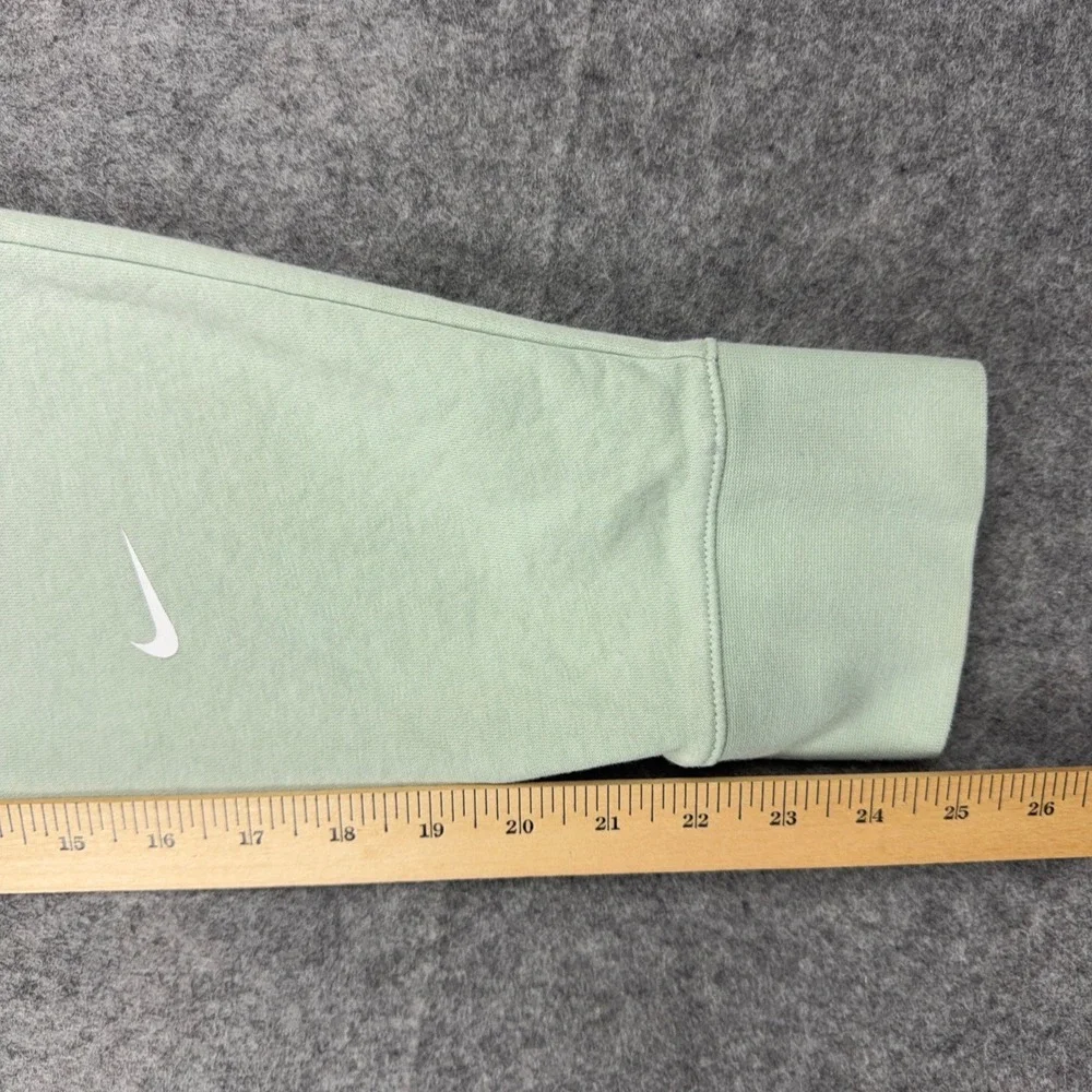 Nike Club Fleece Joggers Kids Large Sage Green Sweatpants Drawstring Swoosh Gym
